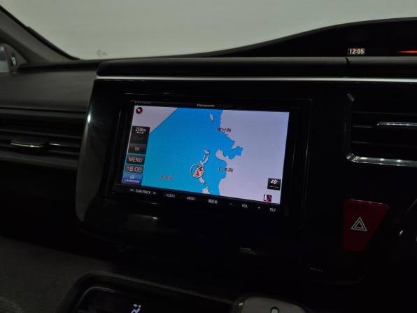 Honda Stepwgn V с пробегом 2015 года, цена 1 560 000 рублей, 154637 км, минивэн, Автокод Объявления