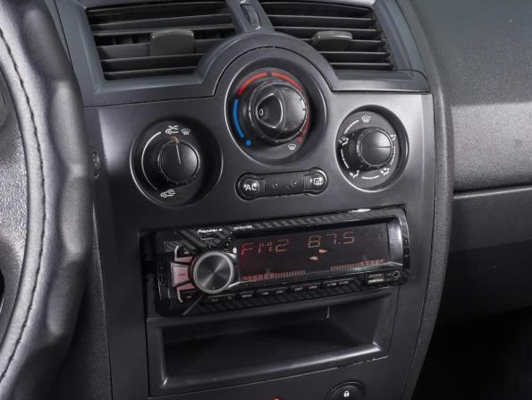 Renault Megane II с пробегом 2004 года, цена 379 000 рублей, 265994 км, седан, Автокод Объявления