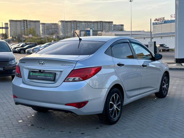 Hyundai Solaris I Рестайлинг с пробегом 2015 года, цена 850 000 рублей, 166867 км, седан, Автокод Объявления