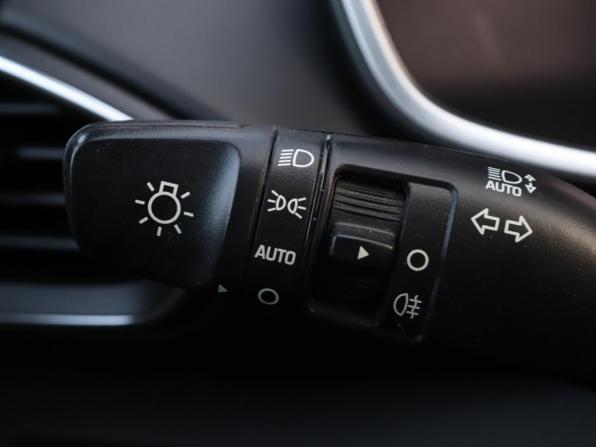 Hyundai Santa Fe IV Рестайлинг с пробегом 2021 года, цена 3 950 000 рублей, 68522 км, внедорожник, Автокод Объявления