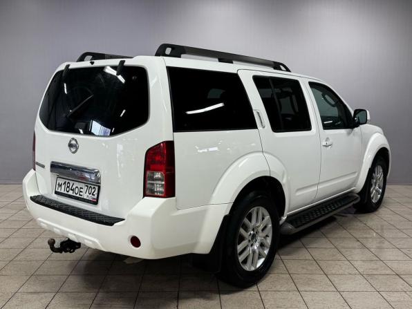 Nissan Pathfinder III Рестайлинг с пробегом 2011 года, цена 1 370 000 рублей, 303500 км, внедорожник, Автокод Объявления