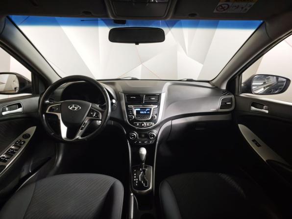 Hyundai Solaris I Рестайлинг с пробегом 2016 года, цена 997 000 рублей, 114333 км, седан, Автокод Объявления