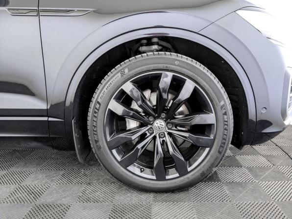 Volkswagen Touareg III с пробегом 2019 года, цена 5 480 000 рублей, 107016 км, внедорожник, Автокод Объявления