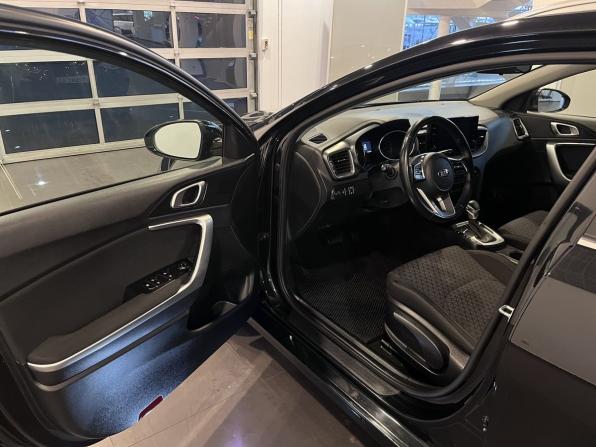Kia Ceed III с пробегом 2021 года, цена 2 140 000 рублей, 93194 км, универсал, Автокод Объявления