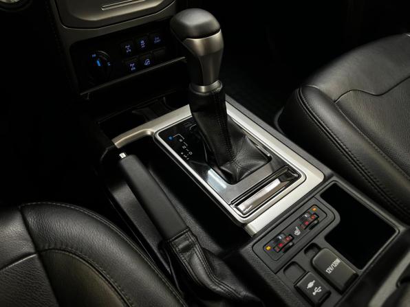 Toyota Land Cruiser Prado 150 Series Рестайлинг 2 с пробегом 2020 года, цена 5 974 000 рублей, 75390 км, внедорожник, Автокод Объявления