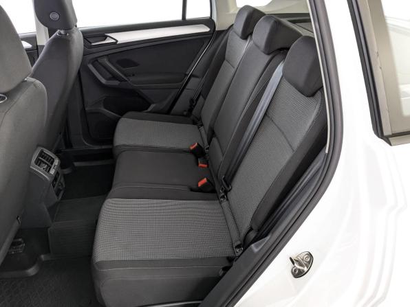 Volkswagen Tiguan II Рестайлинг с пробегом 2021 года, цена 2 640 000 рублей, 59202 км, внедорожник, Автокод Объявления