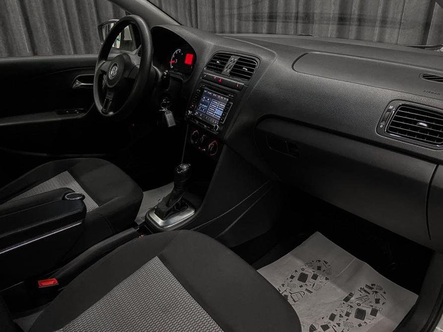 Volkswagen Polo V Красноярск  - изображение 11