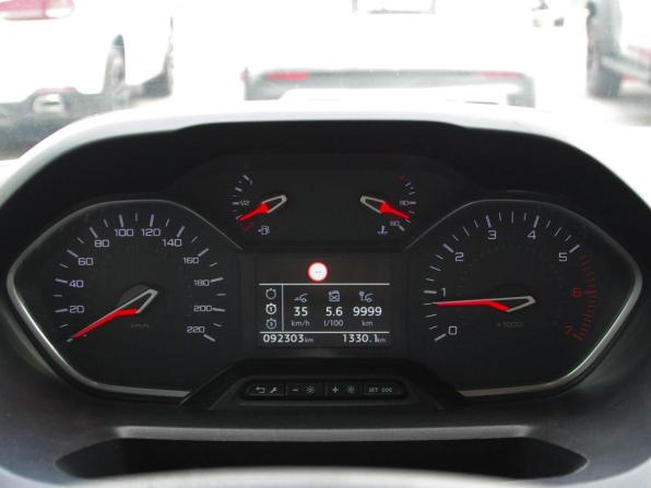 Peugeot Rifter I с пробегом 2020 года, цена 1 780 000 рублей, 92000 км, компактвэн, Автокод Объявления