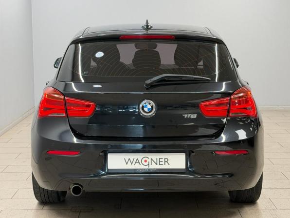 BMW 1 серии II (F20/F21) Рестайлинг с пробегом 2017 года, цена 1 699 000 рублей, 79798 км, хэтчбек, Автокод Объявления