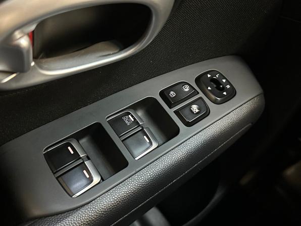 Kia Soul II Рестайлинг с пробегом 2019 года, цена 1 525 000 рублей, 88670 км, хэтчбек, Автокод Объявления