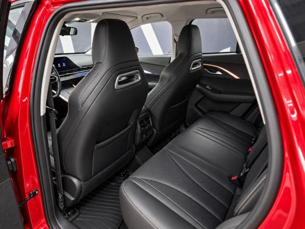 Omoda C5 I с пробегом 2023 года, цена 1 779 900 рублей, 68000 км, внедорожник, Автокод Объявления