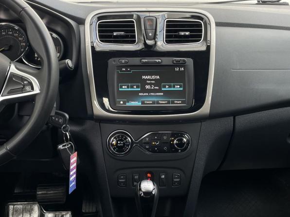 Renault Logan II Рестайлинг с пробегом 2019 года, цена 1 370 000 рублей, 79288 км, седан, Автокод Объявления