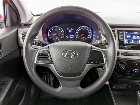 Hyundai Solaris II Рестайлинг с пробегом 2021 года, цена 1 600 000 рублей, 64845 км, седан, Автокод Объявления
