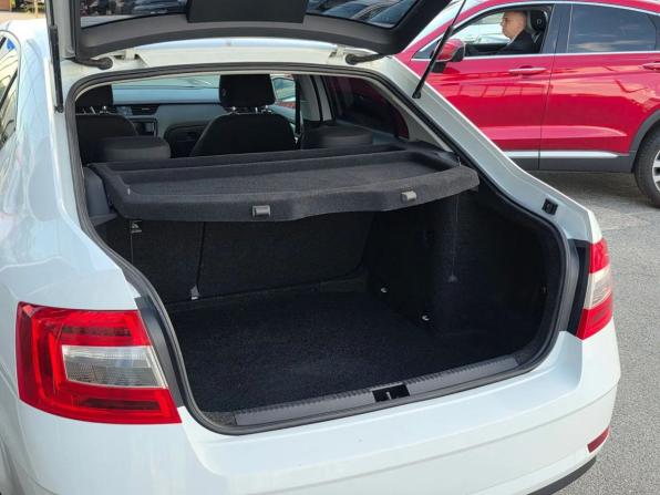 Skoda Octavia III (A7) Рестайлинг с пробегом 2019 года, цена 1 578 000 рублей, 104015 км, лифтбек, Автокод Объявления