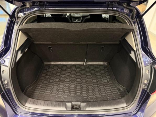 Nissan Tiida II с пробегом 2015 года, цена 935 000 рублей, 152449 км, хэтчбек, Автокод Объявления