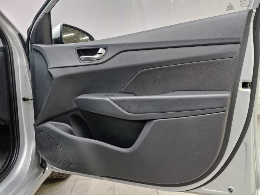 Hyundai Solaris II Москва  - изображение 24
