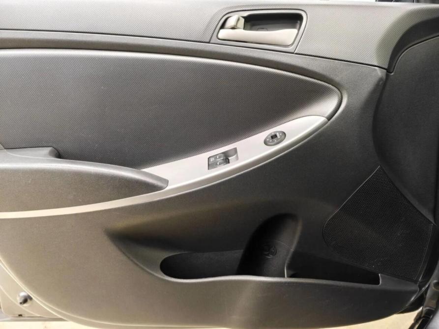 Hyundai Solaris I Рестайлинг Набережные Челны  - изображение 6
