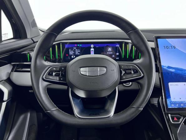 Geely Atlas II с пробегом 2024 года, цена 2 790 000 рублей, 57460 км, внедорожник, Автокод Объявления