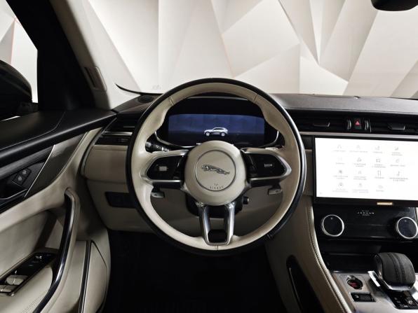 Jaguar F-Pace I Рестайлинг с пробегом 2021 года, цена 4 385 000 рублей, 114942 км, внедорожник, Автокод Объявления