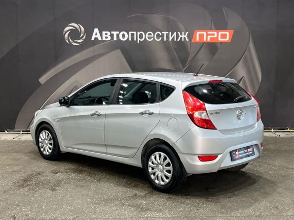 Hyundai Solaris I с пробегом 2011 года, цена 680 000 рублей, 131497 км, хэтчбек, Автокод Объявления