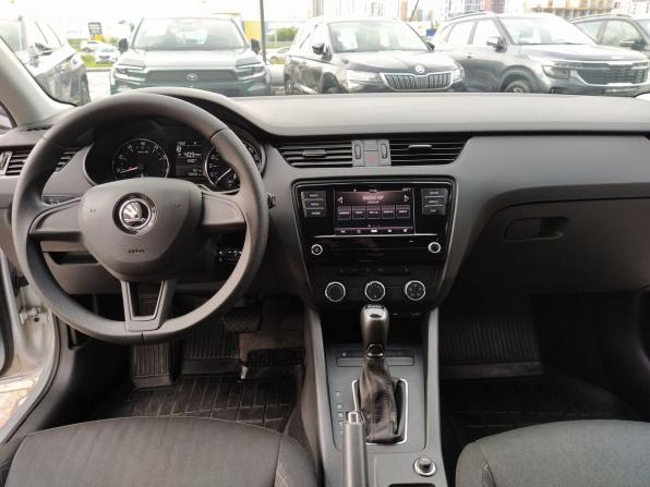 Skoda Octavia III (A7) Рестайлинг с пробегом 2017 года, цена 1 850 000 рублей, 53500 км, лифтбек, Автокод Объявления