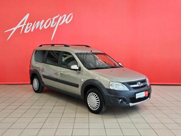 Lada (ВАЗ) Largus I с пробегом 2018 года, цена 930 000 рублей, 158857 км, универсал, Автокод Объявления