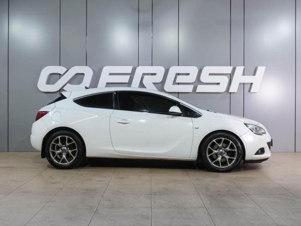 Opel Astra J Рестайлинг с пробегом 2012 года, цена 799 000 рублей, 228733 км, хэтчбек, Автокод Объявления