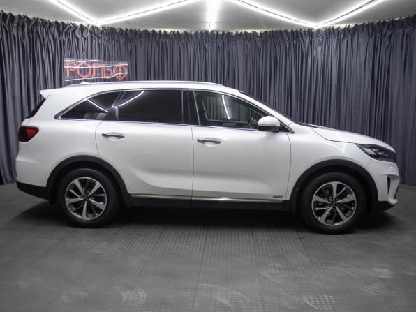 Kia Sorento III Prime Рестайлинг с пробегом 2018 года, цена 2 198 000 рублей, 272443 км, внедорожник, Автокод Объявления