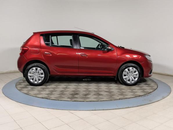 Renault Sandero II с пробегом 2014 года, цена 519 900 рублей, 142000 км, хэтчбек, Автокод Объявления