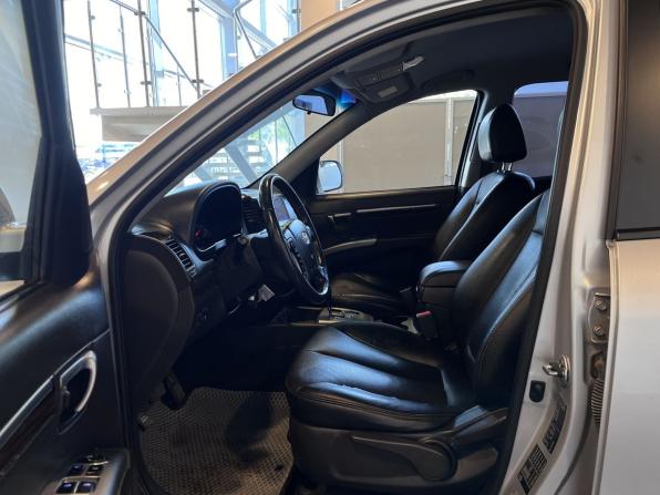 Hyundai Santa Fe II Рестайлинг с пробегом 2011 года, цена 1 400 000 рублей, 259623 км, внедорожник, Автокод Объявления