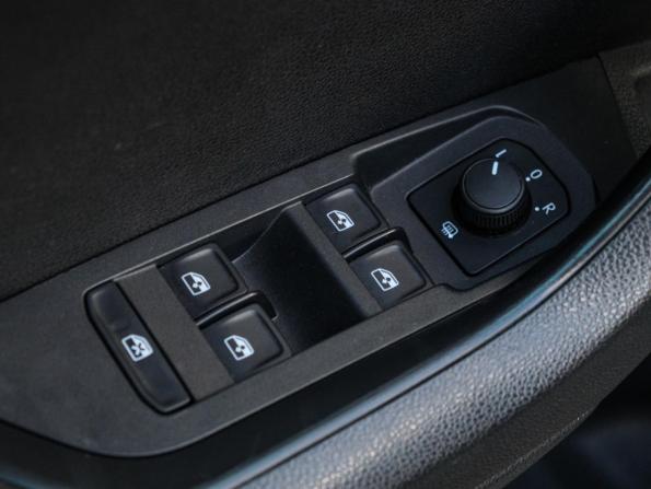 Skoda Karoq I с пробегом 2020 года, цена 2 180 000 рублей, 47125 км, внедорожник, Автокод Объявления