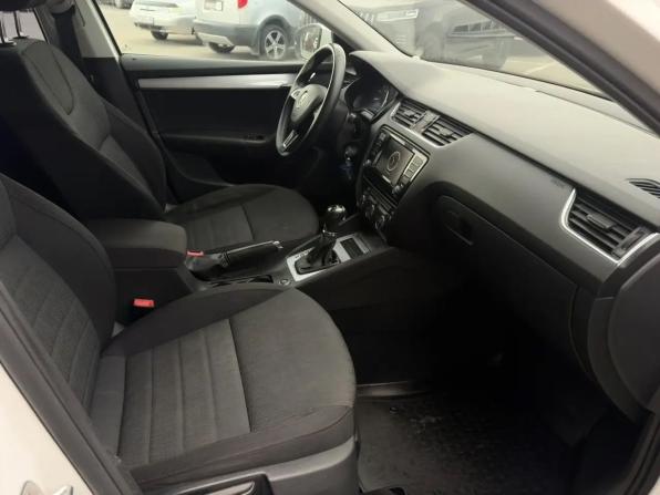 Skoda Octavia III (A7) с пробегом 2015 года, цена 1 555 000 рублей, 152254 км, лифтбек, Автокод Объявления