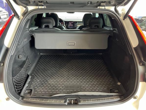 Volvo XC60 II Рестайлинг с пробегом 2021 года, цена 3 997 000 рублей, 93025 км, внедорожник, Автокод Объявления
