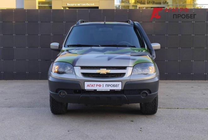 Chevrolet Niva I Рестайлинг с пробегом 2018 года, цена 895 000 рублей, 74440 км, внедорожник, Автокод Объявления