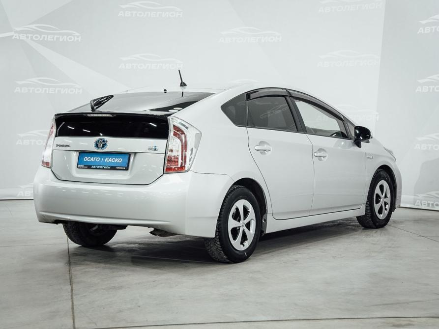 Toyota Prius III Рестайлинг (XW30) Новосибирск  - изображение 5