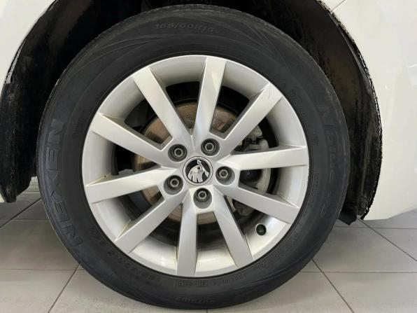 Skoda Rapid I с пробегом 2015 года, цена 992 611 рублей, 128457 км, лифтбек, Автокод Объявления