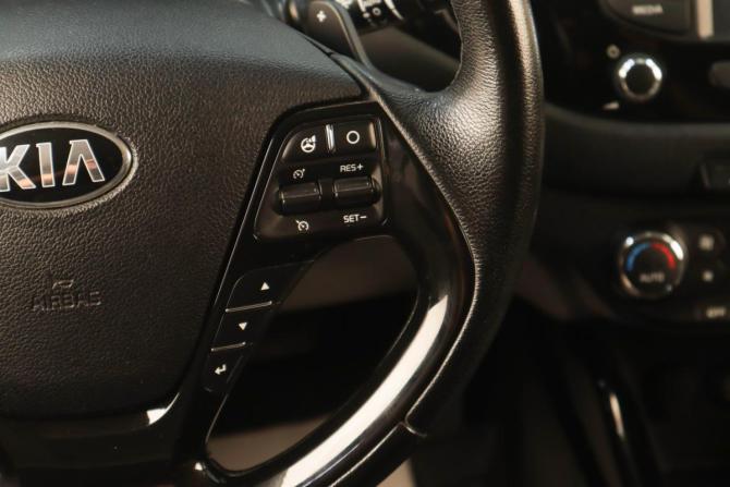 Kia Ceed II с пробегом 2015 года, цена 1 349 000 рублей, 150000 км, хэтчбек, Автокод Объявления
