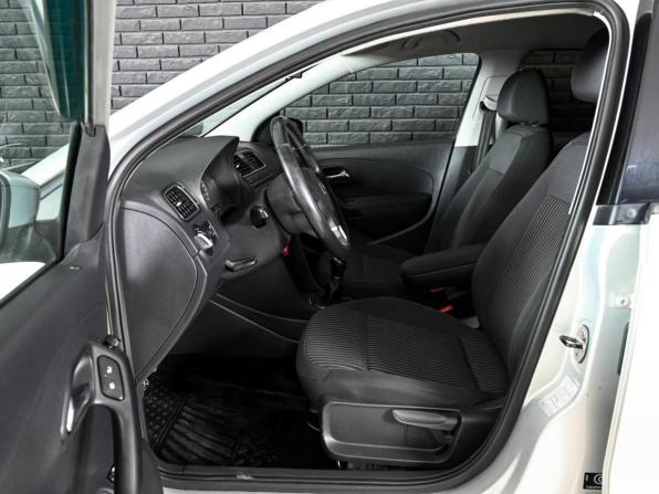 Volkswagen Polo V с пробегом 2013 года, цена 650 000 рублей, 251050 км, седан, Автокод Объявления