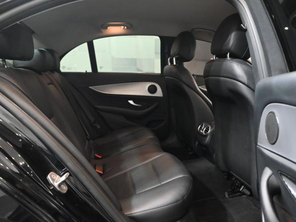 Mercedes-Benz E-Класс V (W213 S213 C238) с пробегом 2017 года, цена 2 580 000 рублей, 136871 км, седан, Автокод Объявления