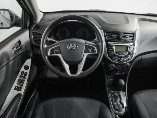 Hyundai Solaris I с пробегом 2014 года, цена 669 000 рублей, 251217 км, седан, Автокод Объявления