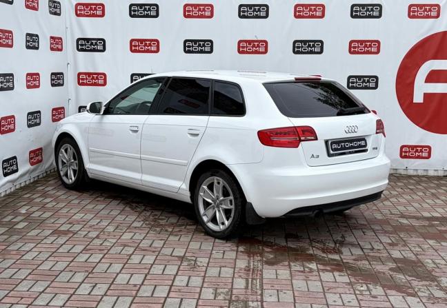 Audi A3 III (8V) с пробегом 2012 года, цена 849 999 рублей, 213700 км, хэтчбек, Автокод Объявления