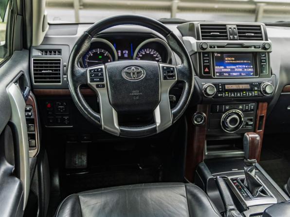 Toyota Land Cruiser Prado 150 Series Рестайлинг 1 с пробегом 2015 года, цена 3 028 000 рублей, 188957 км, внедорожник, Автокод Объявления