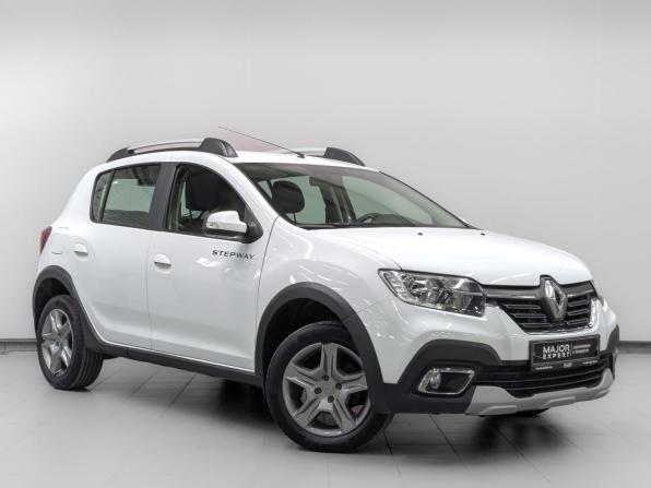 Renault Sandero II Рестайлинг с пробегом 2021 года, цена 1 359 000 рублей, 62235 км, хэтчбек, Автокод Объявления