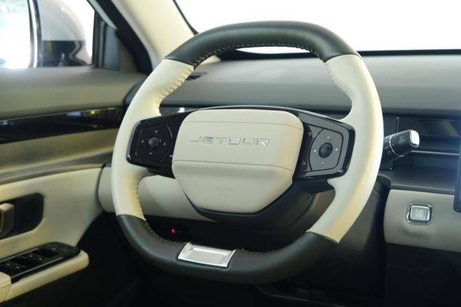 JETOUR DASHING I с пробегом 2024 года, цена 2 499 000 рублей, 31200 км, внедорожник, Автокод Объявления