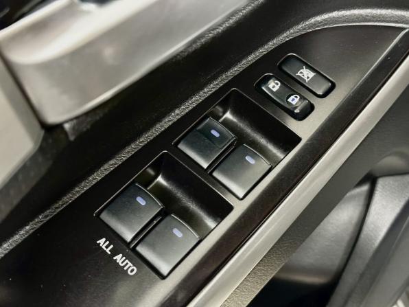 Toyota Land Cruiser 200 Series Рестайлинг 2 с пробегом 2016 года, цена 4 900 000 рублей, 269238 км, внедорожник, Автокод Объявления