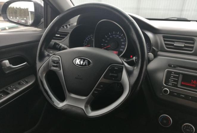 Kia Rio III Рестайлинг с пробегом 2015 года, цена 1 084 000 рублей, 136000 км, седан, Автокод Объявления