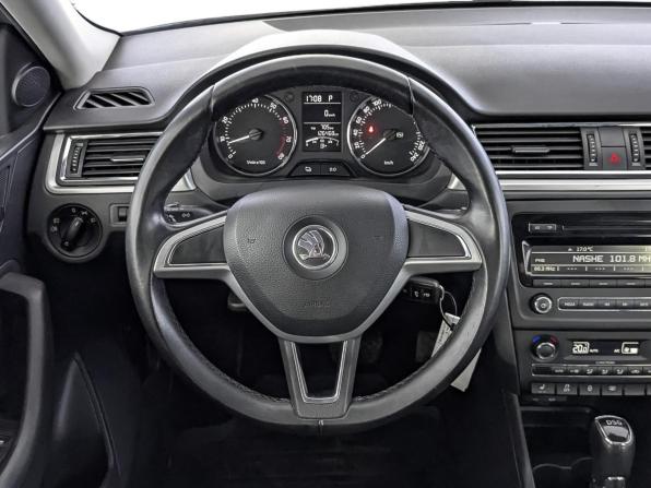 Skoda Rapid I с пробегом 2015 года, цена 1 020 000 рублей, 126466 км, лифтбек, Автокод Объявления