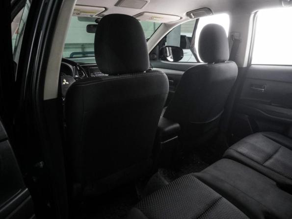 Mitsubishi Outlander III Рестайлинг 2 с пробегом 2016 года, цена 1 999 000 рублей, 187040 км, внедорожник, Автокод Объявления