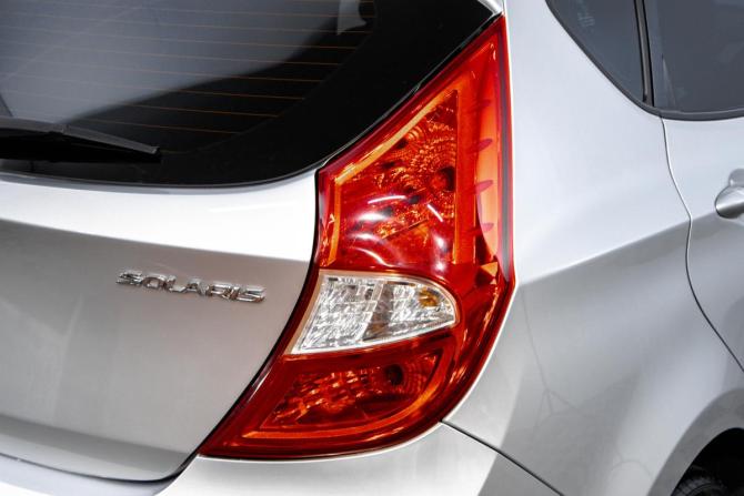 Hyundai Solaris I Рестайлинг с пробегом 2015 года, цена 1 289 000 рублей, 91000 км, хэтчбек, Автокод Объявления