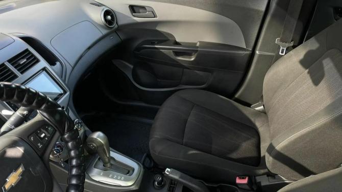 Chevrolet Aveo II с пробегом 2012 года, цена 650 000 рублей, 103901 км, седан, Автокод Объявления
